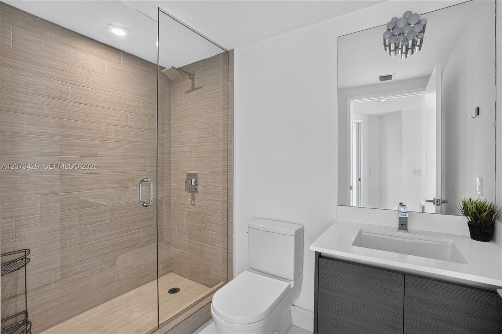 4-1007 3 / 4 1892 sq. ft. $ 2026-08-18 0 Photo