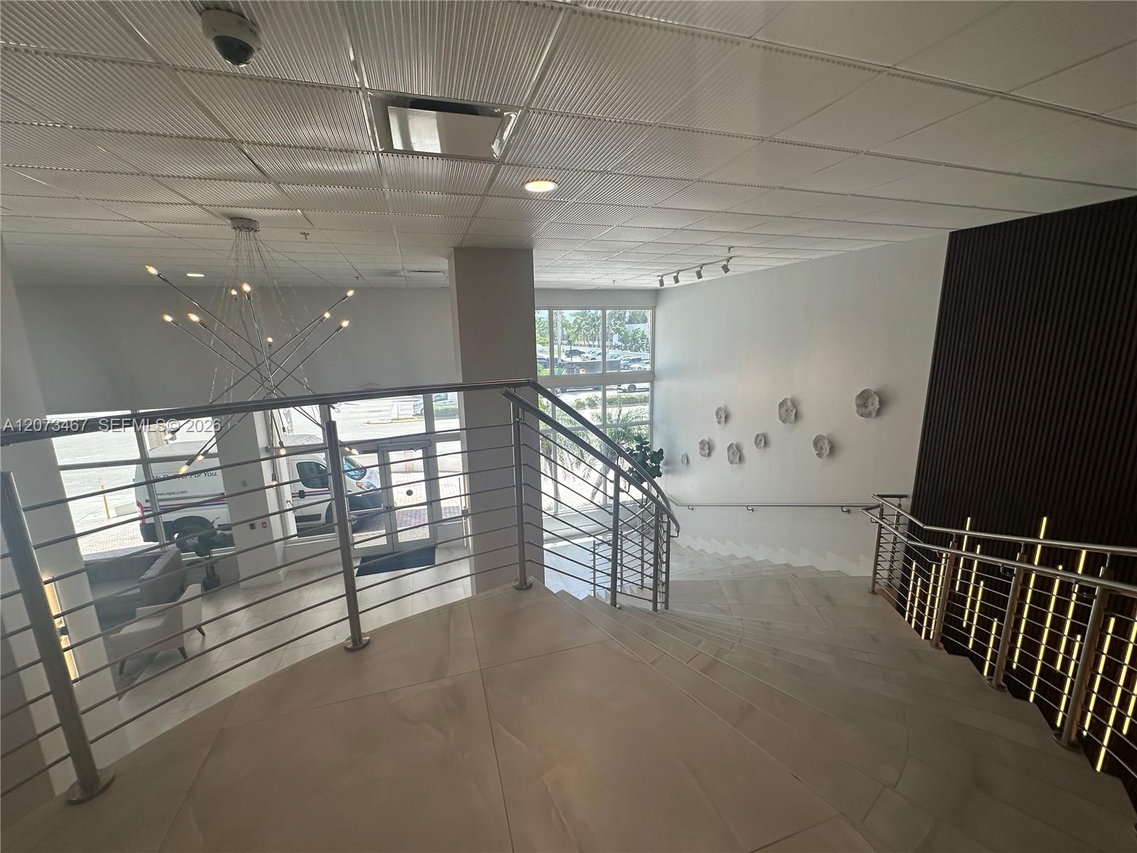 Photo of 3000 Ocean Dr #922, Hollywood, Florida, 33019 - MEZZANINE LOBBY