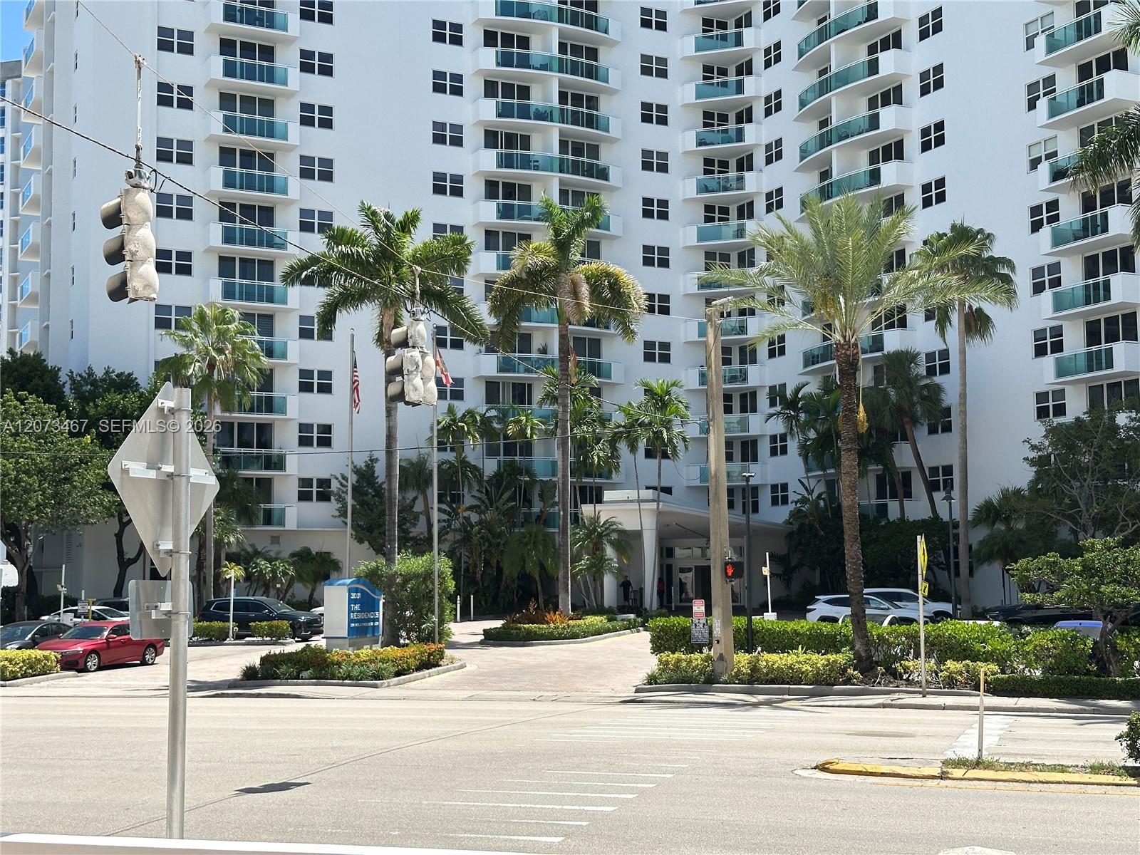 Photo of 3000 Ocean Dr #922, Hollywood, Florida, 33019 - 3001 Building on ocean