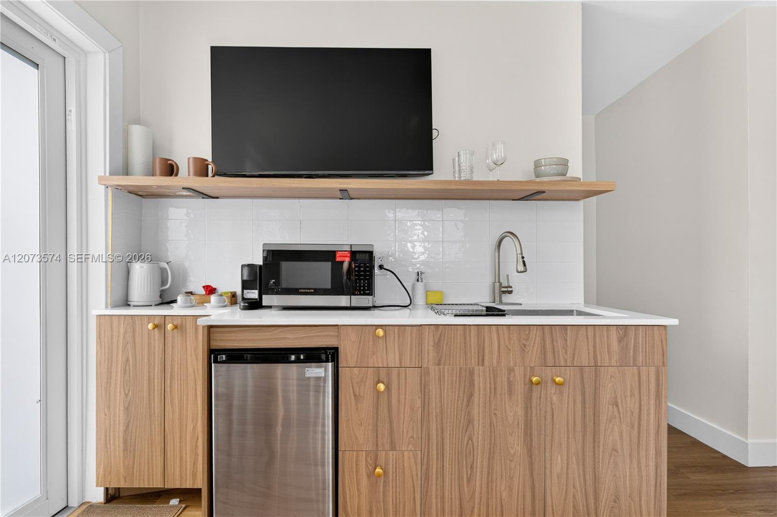 See details / sq. ft. $ 2026-08-18 0 Photo