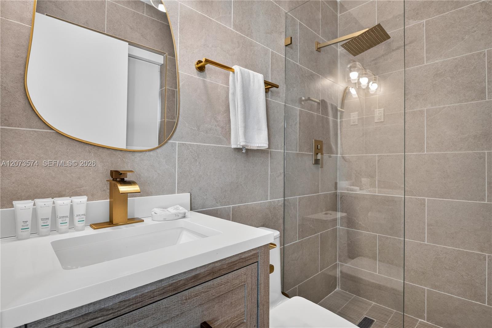 See details / sq. ft. $ 2026-08-18 0 Photo