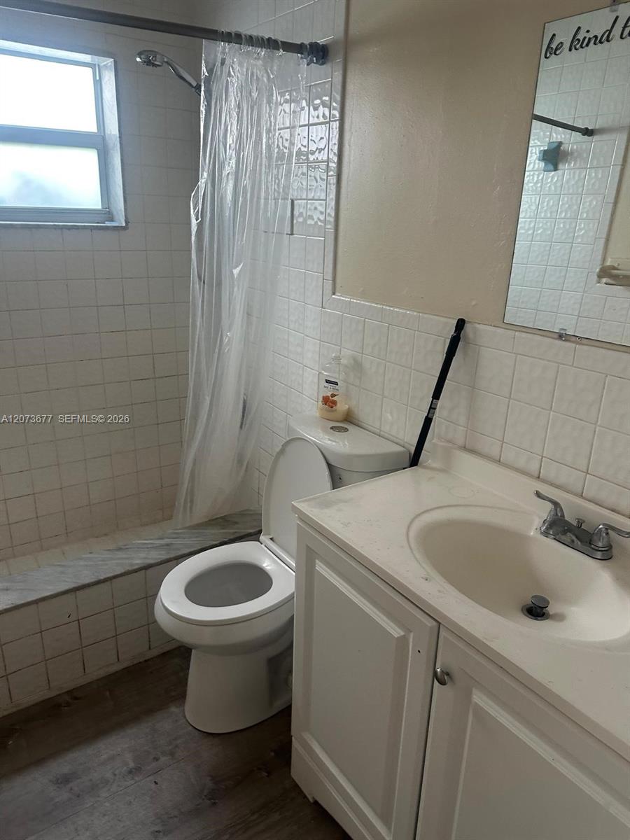   /  3838 sq. ft. $ 2026-08-18 0 foto