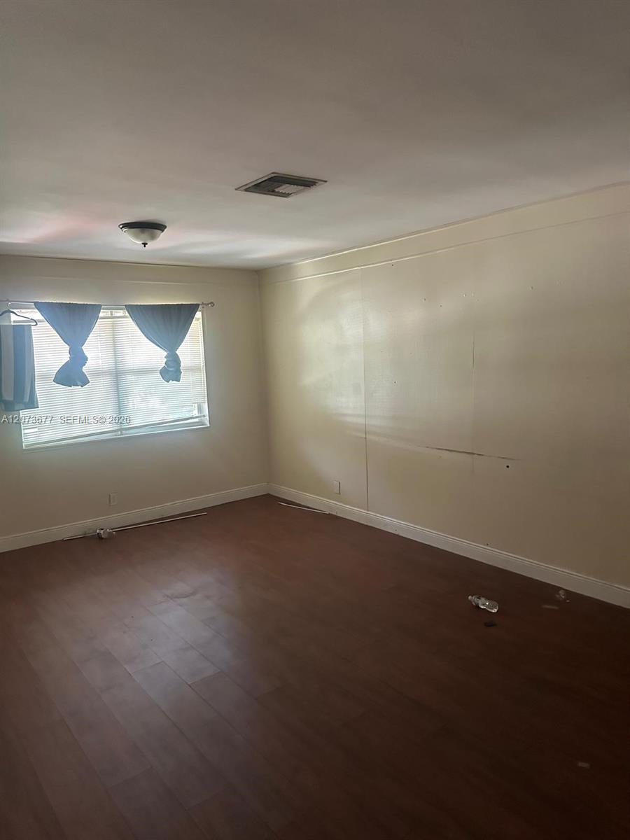   /  3838 sq. ft. $ 2026-08-18 0 foto