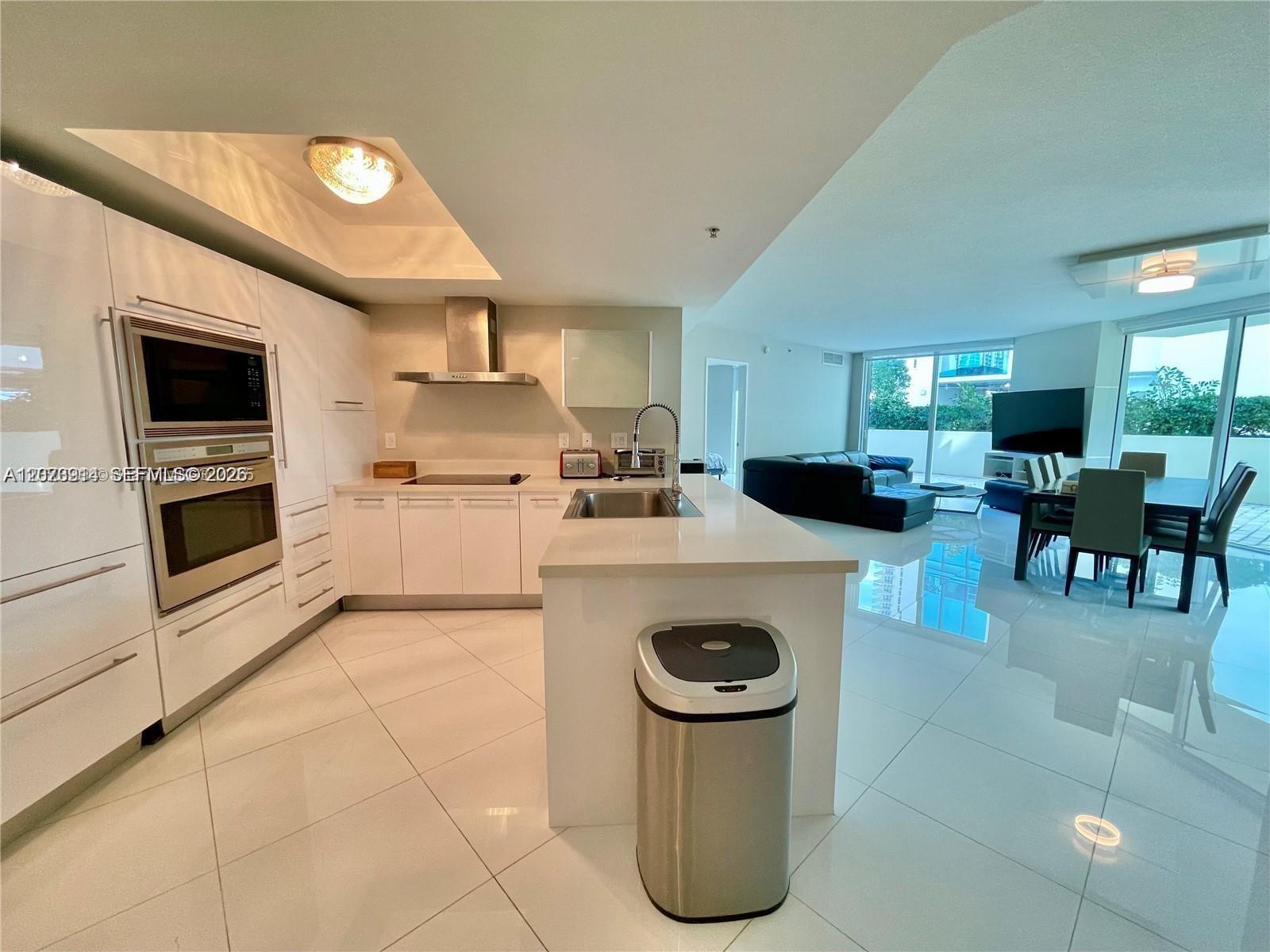 Photo 3 of Sunny Isles Blvd