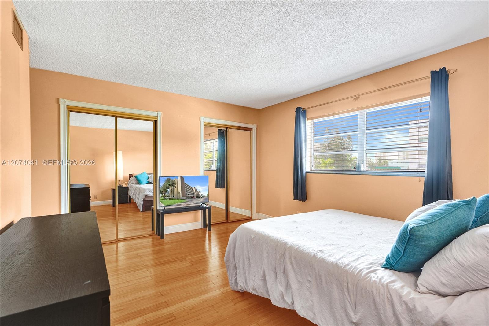Photo of 1001 14th Ave #402, Hallandale Beach, Florida, 33009 -