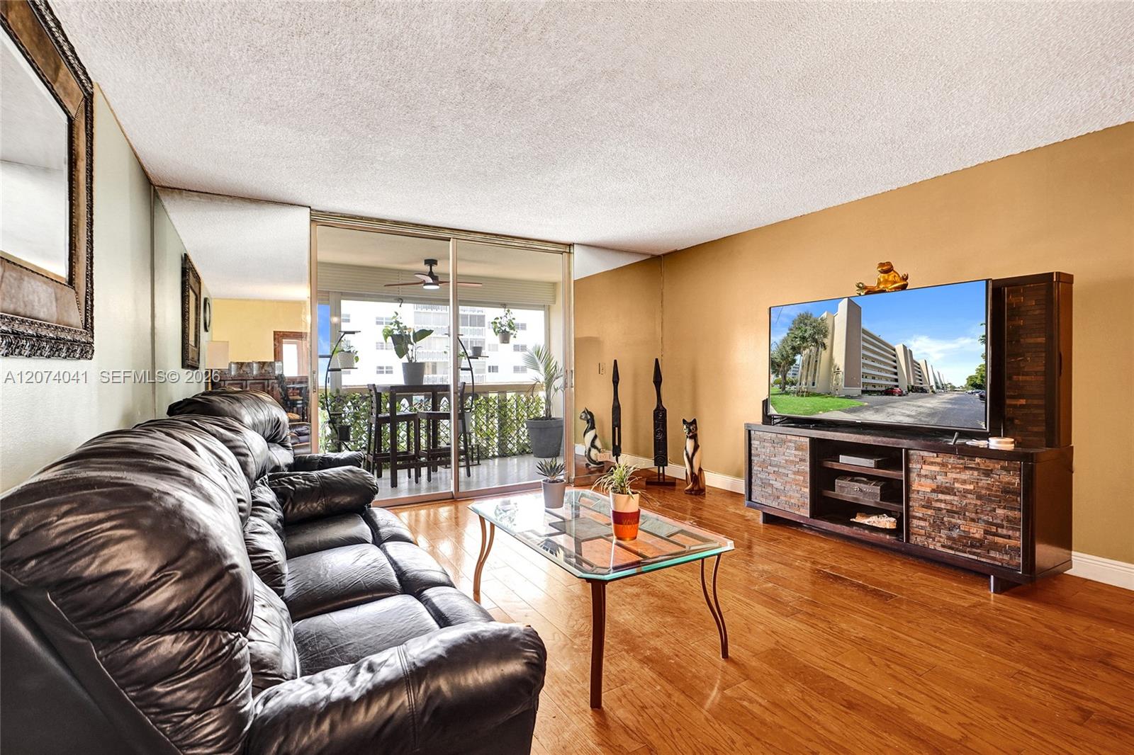 Photo of 1001 14th Ave #402, Hallandale Beach, Florida, 33009 -