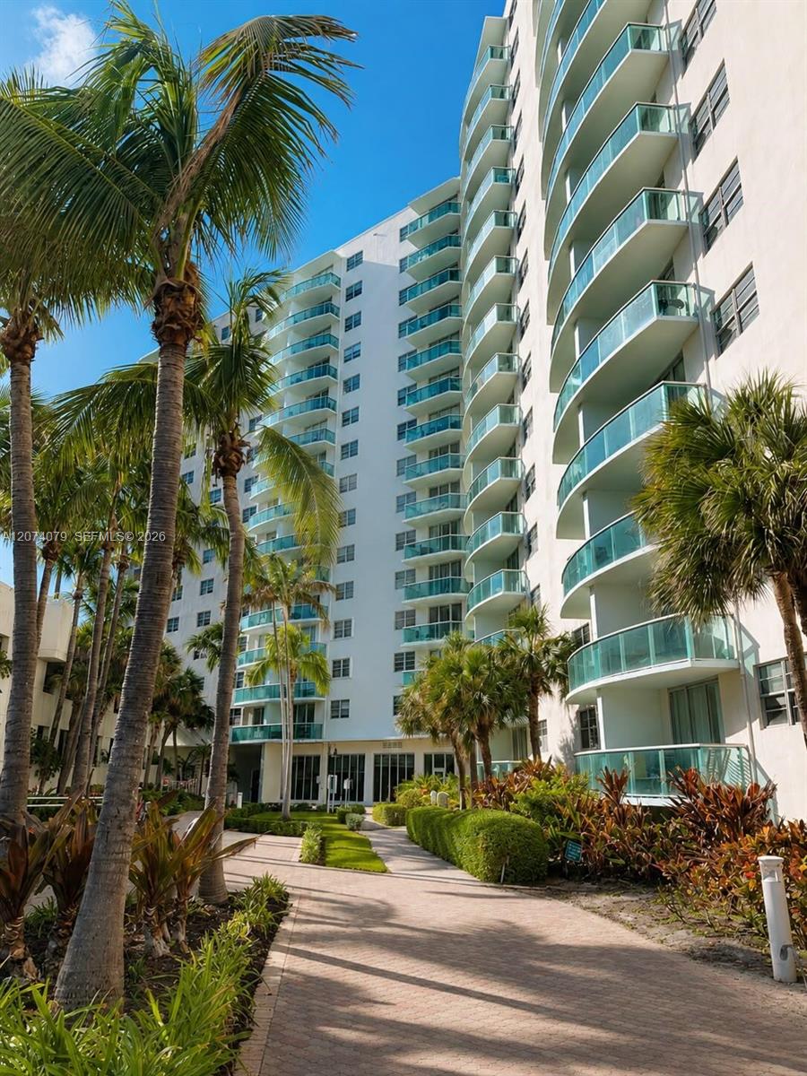 3801 2 / 2 1752 sq. ft. $ 2026-08-19 0 Photo