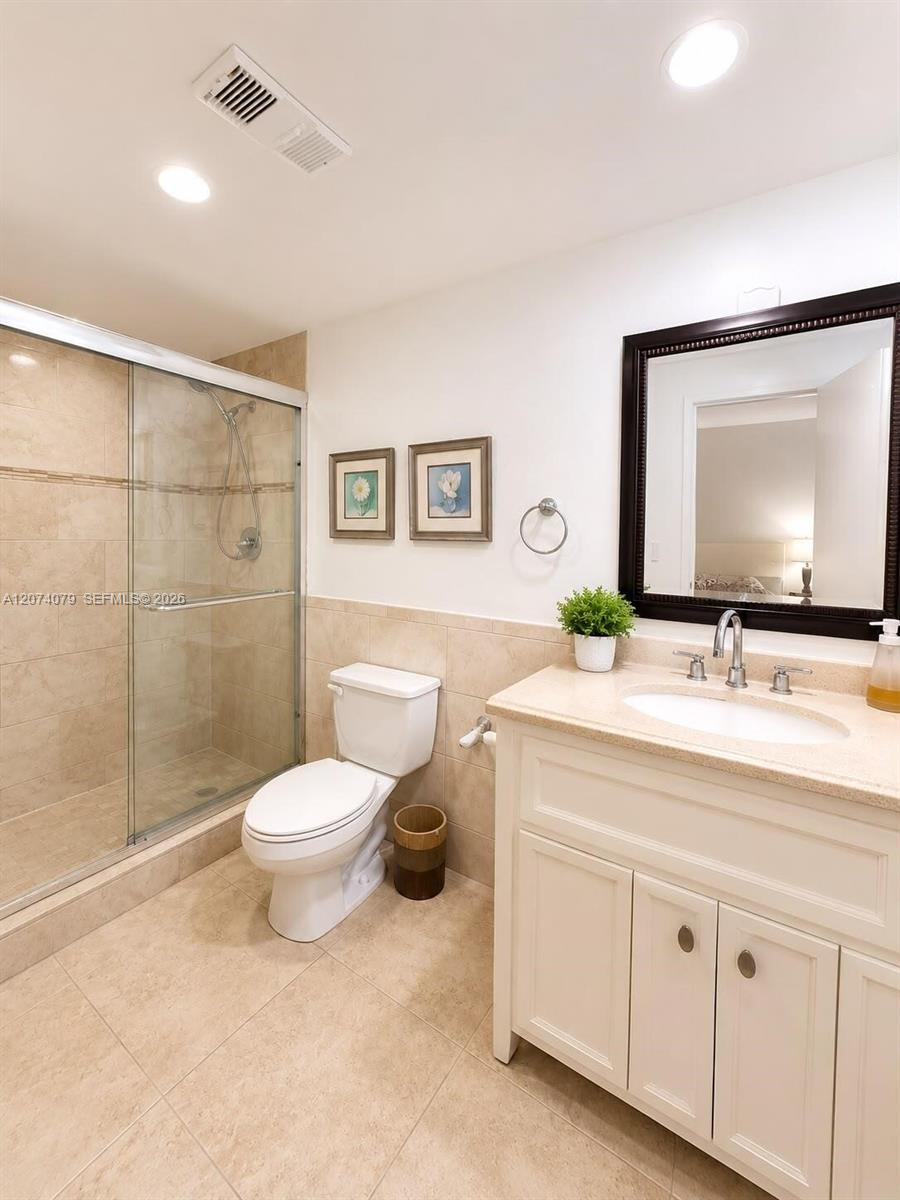 3801 2 / 2 1752 sq. ft. $ 2026-08-19 0 Photo