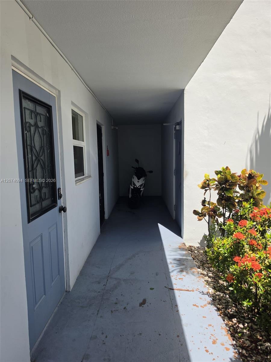 Photo of 300 12th Ave #108, Hallandale Beach, Florida, 33009 -
