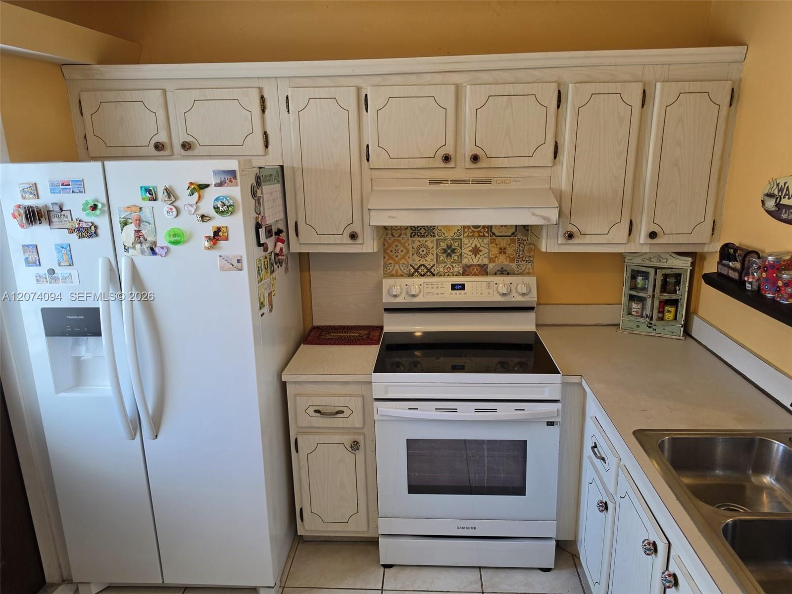 Photo of 300 12th Ave #108, Hallandale Beach, Florida, 33009 -