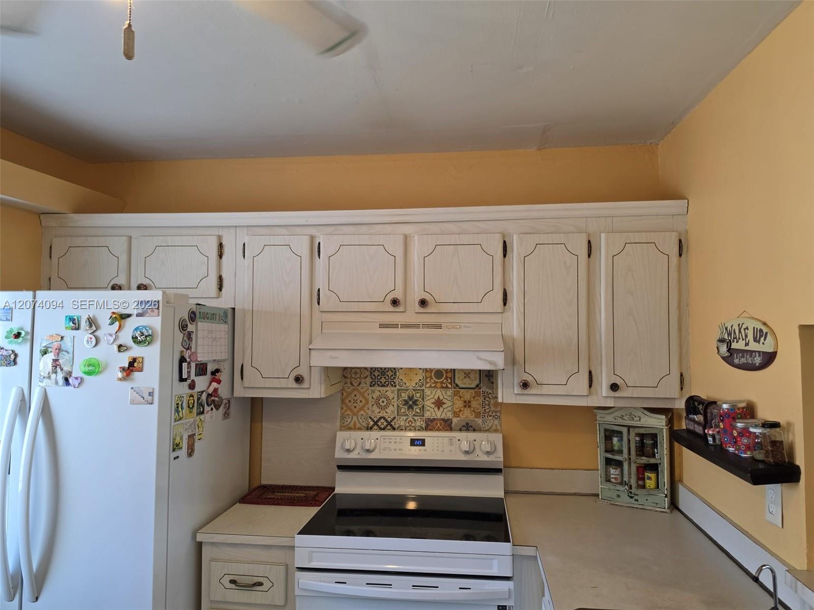 Photo of 300 12th Ave #108, Hallandale Beach, Florida, 33009 -