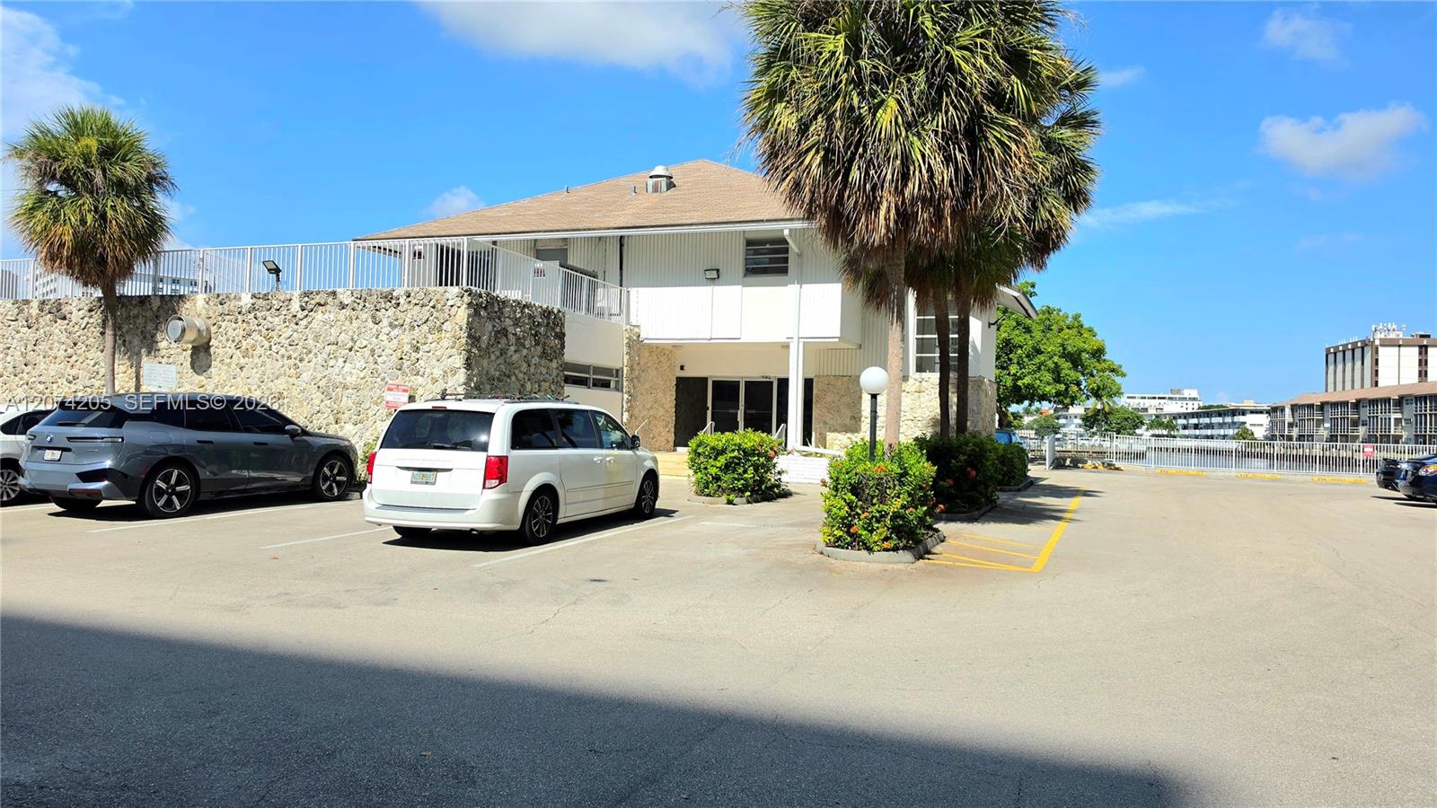 Photo of 1849 Ocean Dr  #202, Hallandale Beach, Florida, 33009 - 