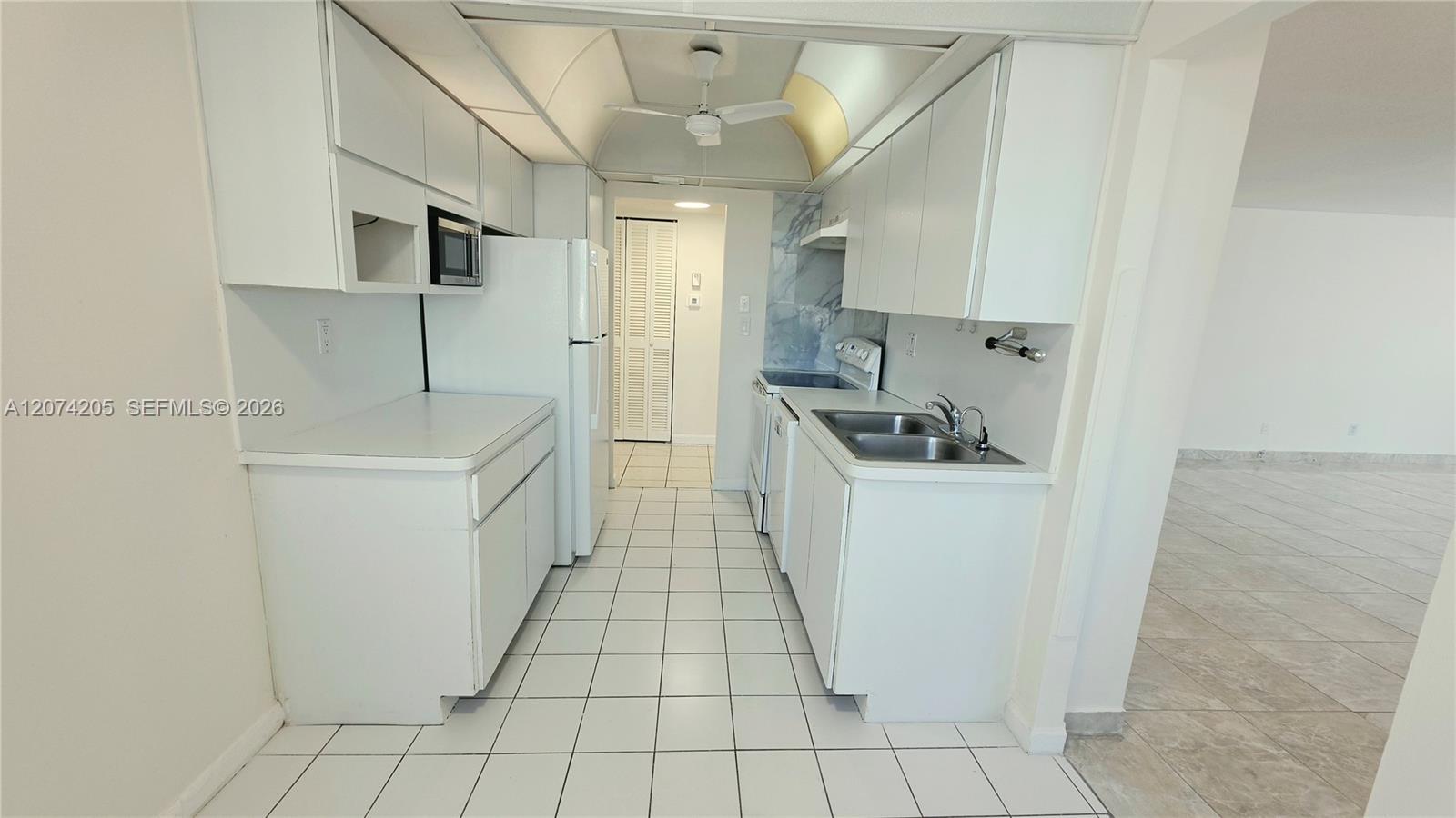 Photo of 1849 Ocean Dr  #202, Hallandale Beach, Florida, 33009 - 