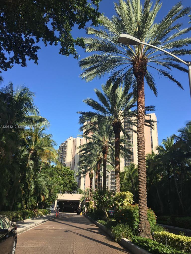 Photo of 20379 Country Club Dr  #2433, Aventura, Florida, 33180 - 