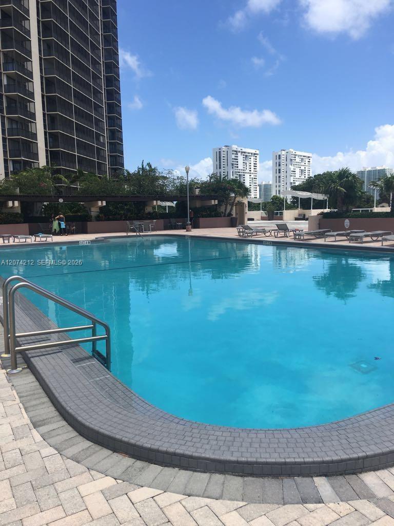 Photo of 20379 Country Club Dr  #2433, Aventura, Florida, 33180 - 
