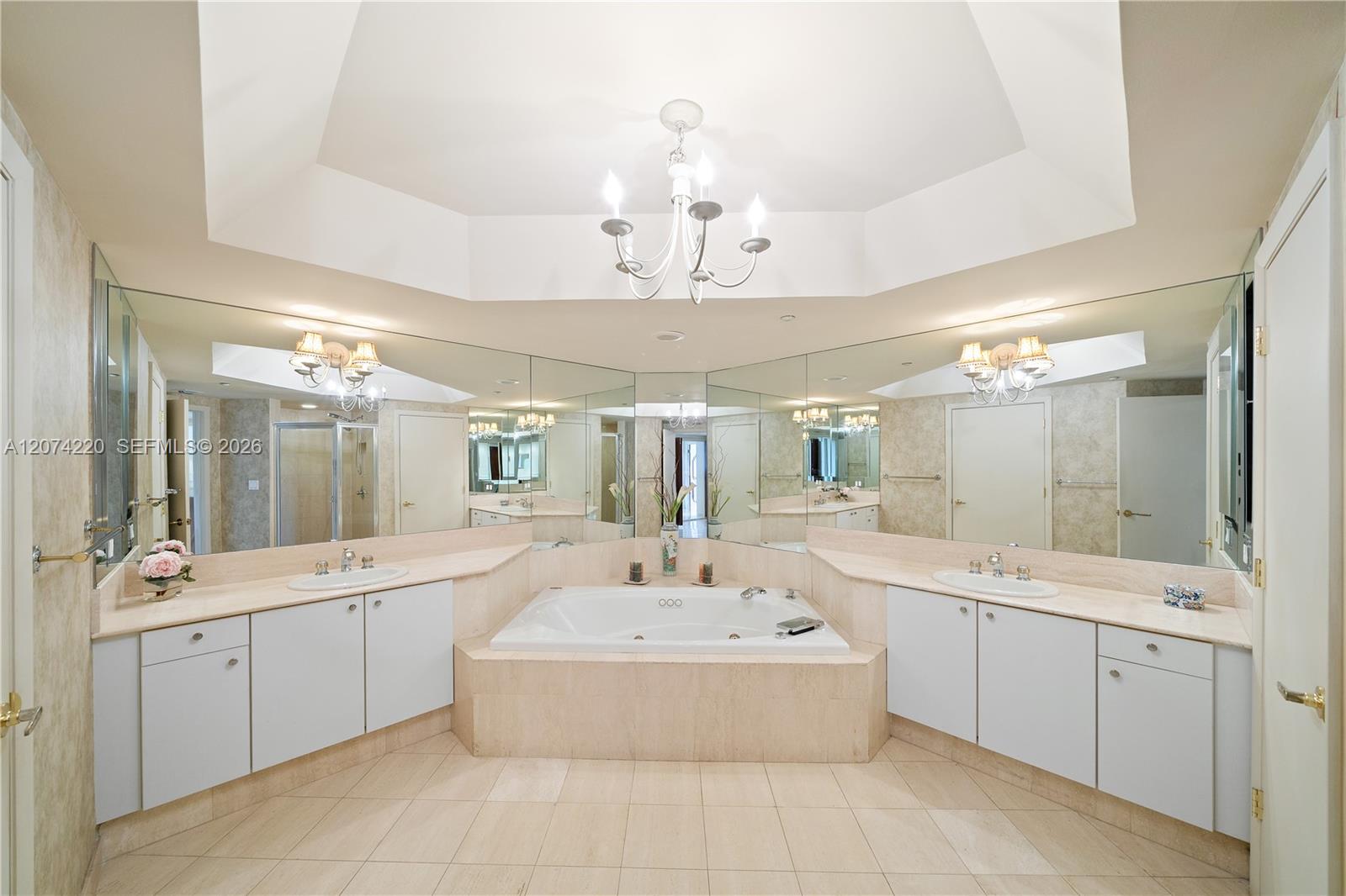 609 2 / 3 2730 sq. ft. $ 2026-08-19 0 foto