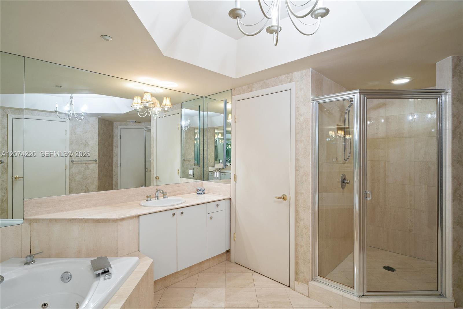 609 2 / 3 2730 sq. ft. $ 2026-08-19 0 foto