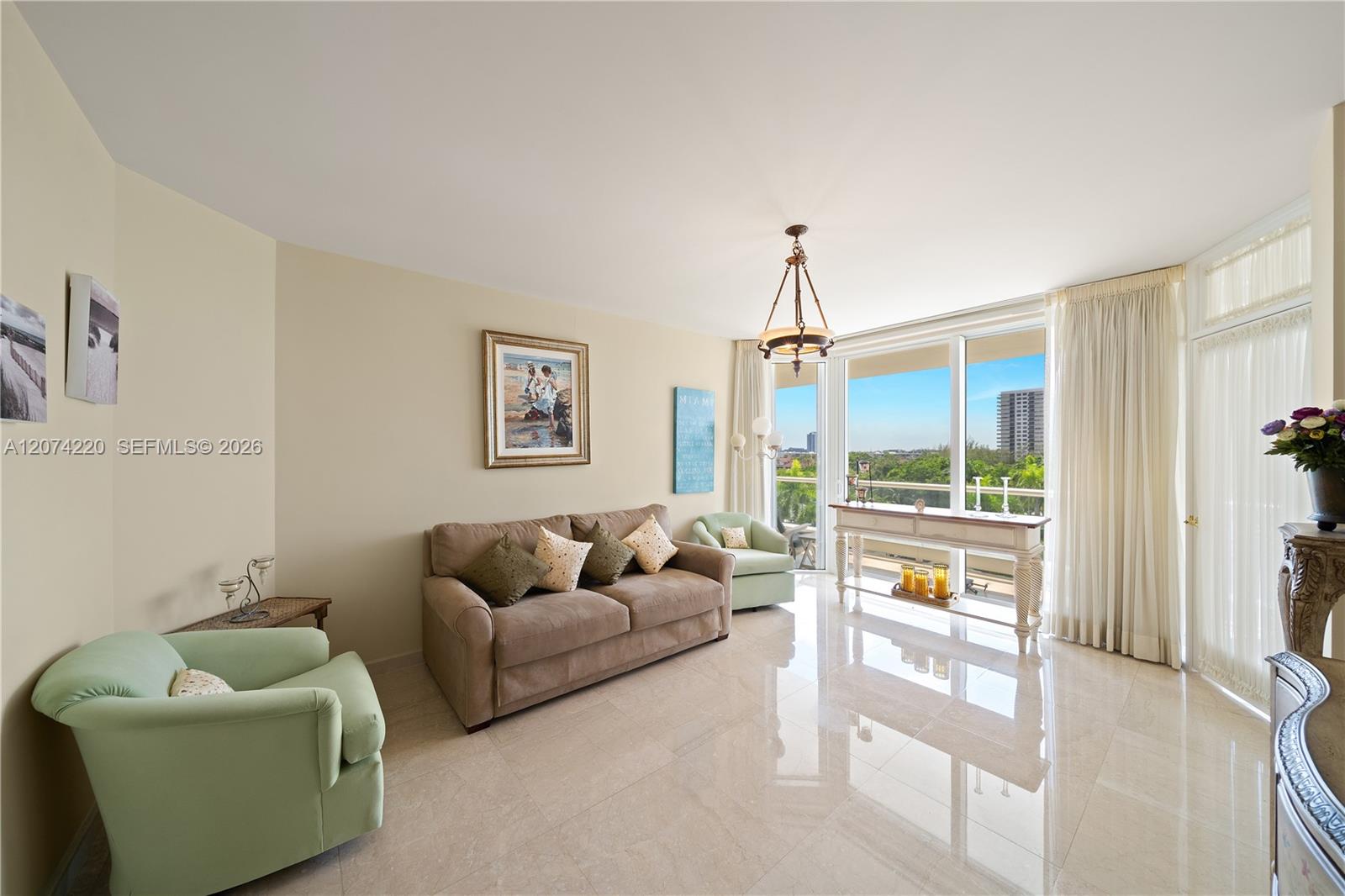 609 2 / 3 2730 sq. ft. $ 2026-08-19 0 foto