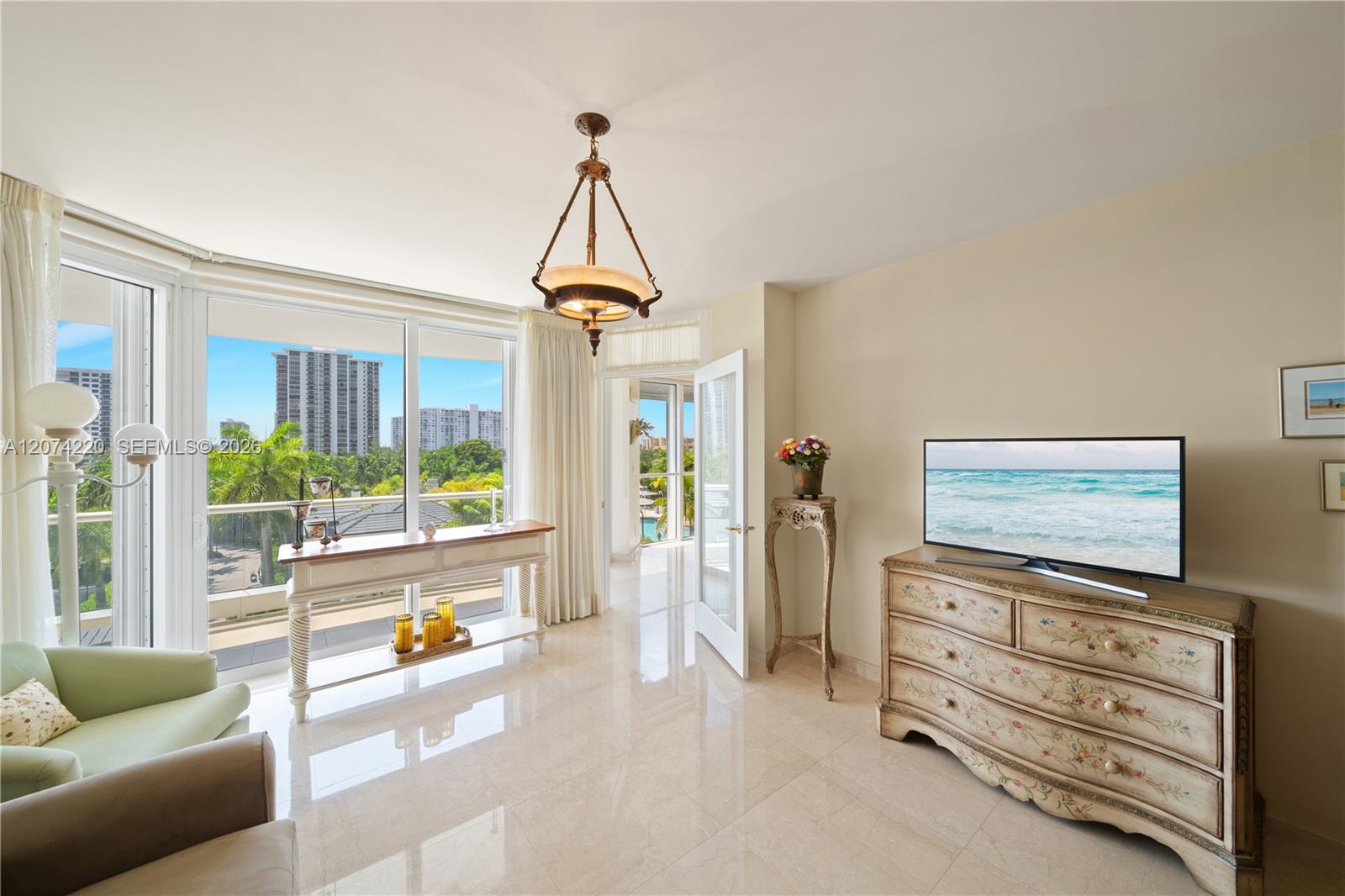 609 2 / 3 2730 sq. ft. $ 2026-08-19 0 foto