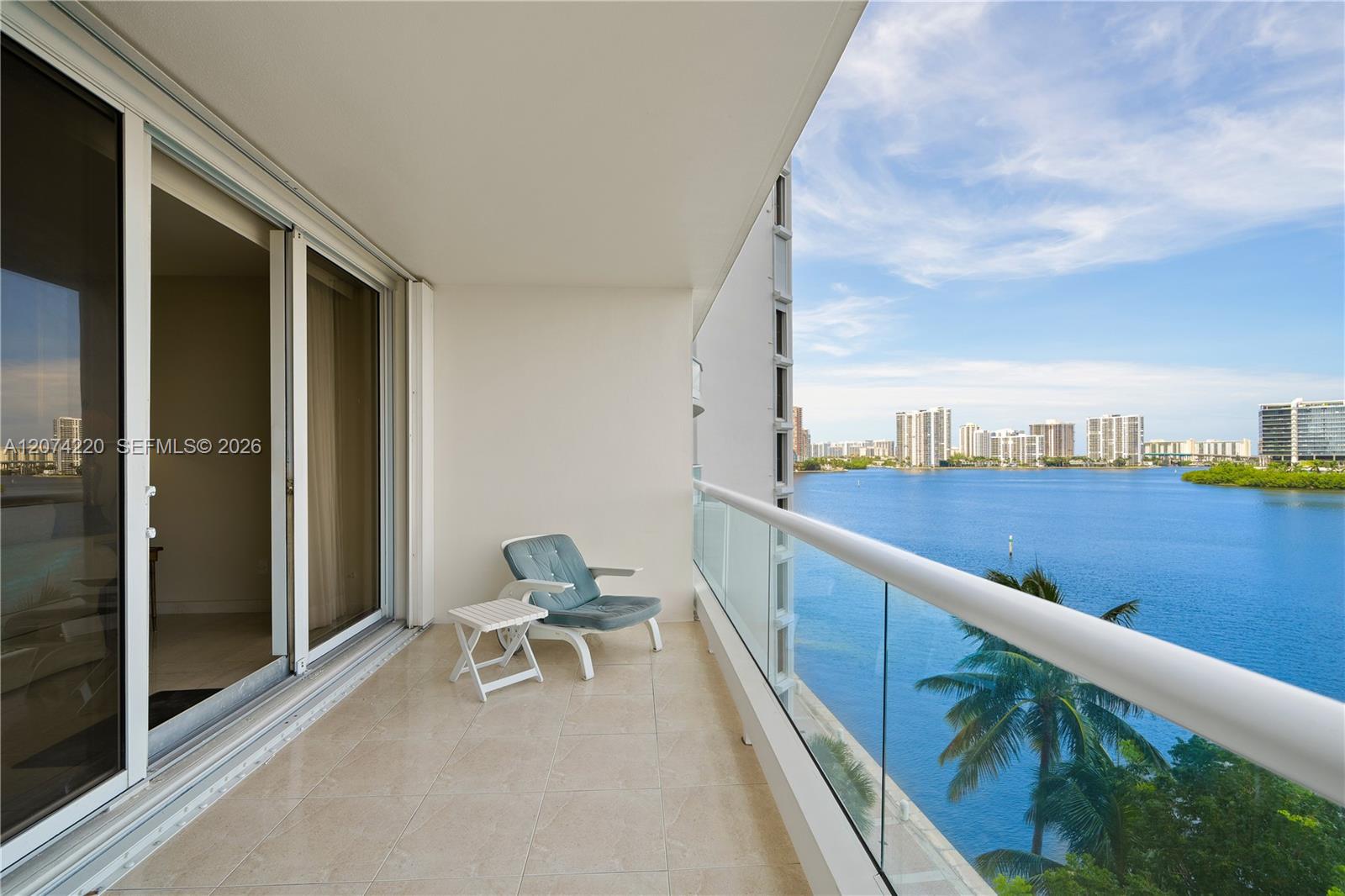 609 2 / 3 2730 sq. ft. $ 2026-08-19 0 foto