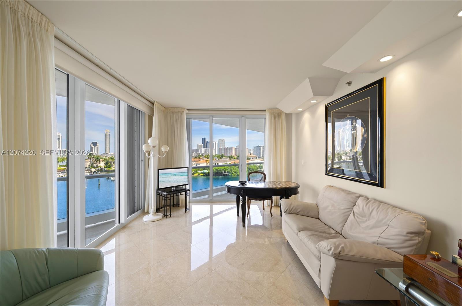 609 2 / 3 2730 sq. ft. $ 2026-08-19 0 foto