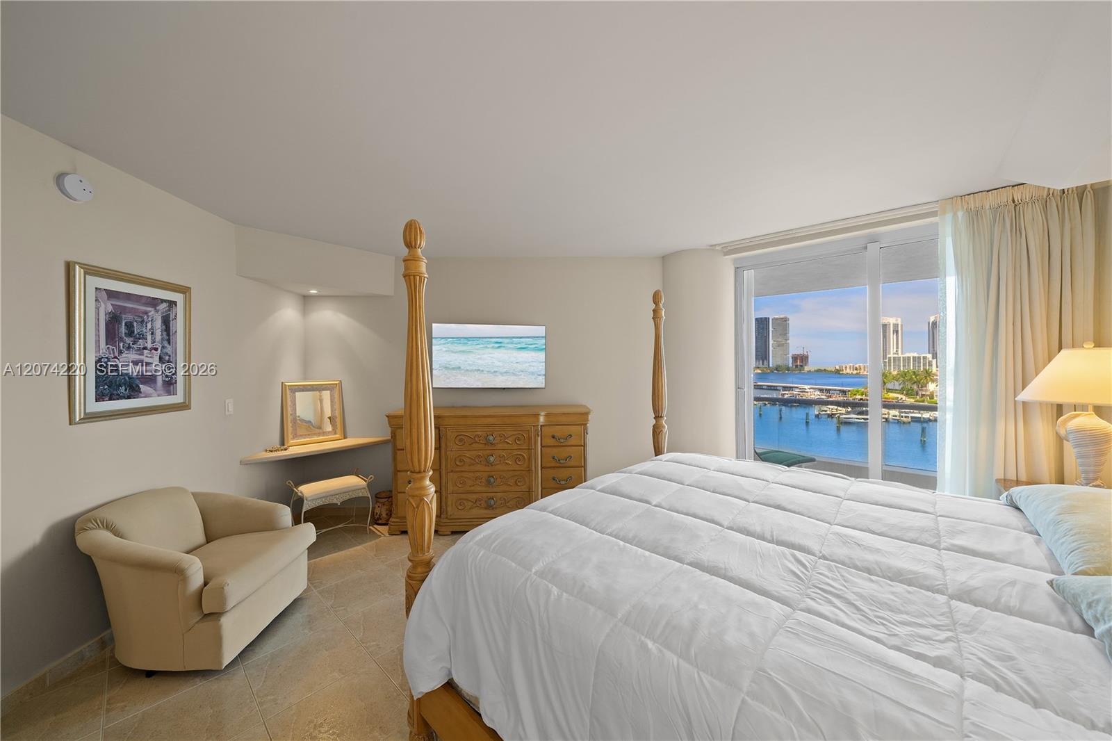 609 2 / 3 2730 sq. ft. $ 2026-08-19 0 foto
