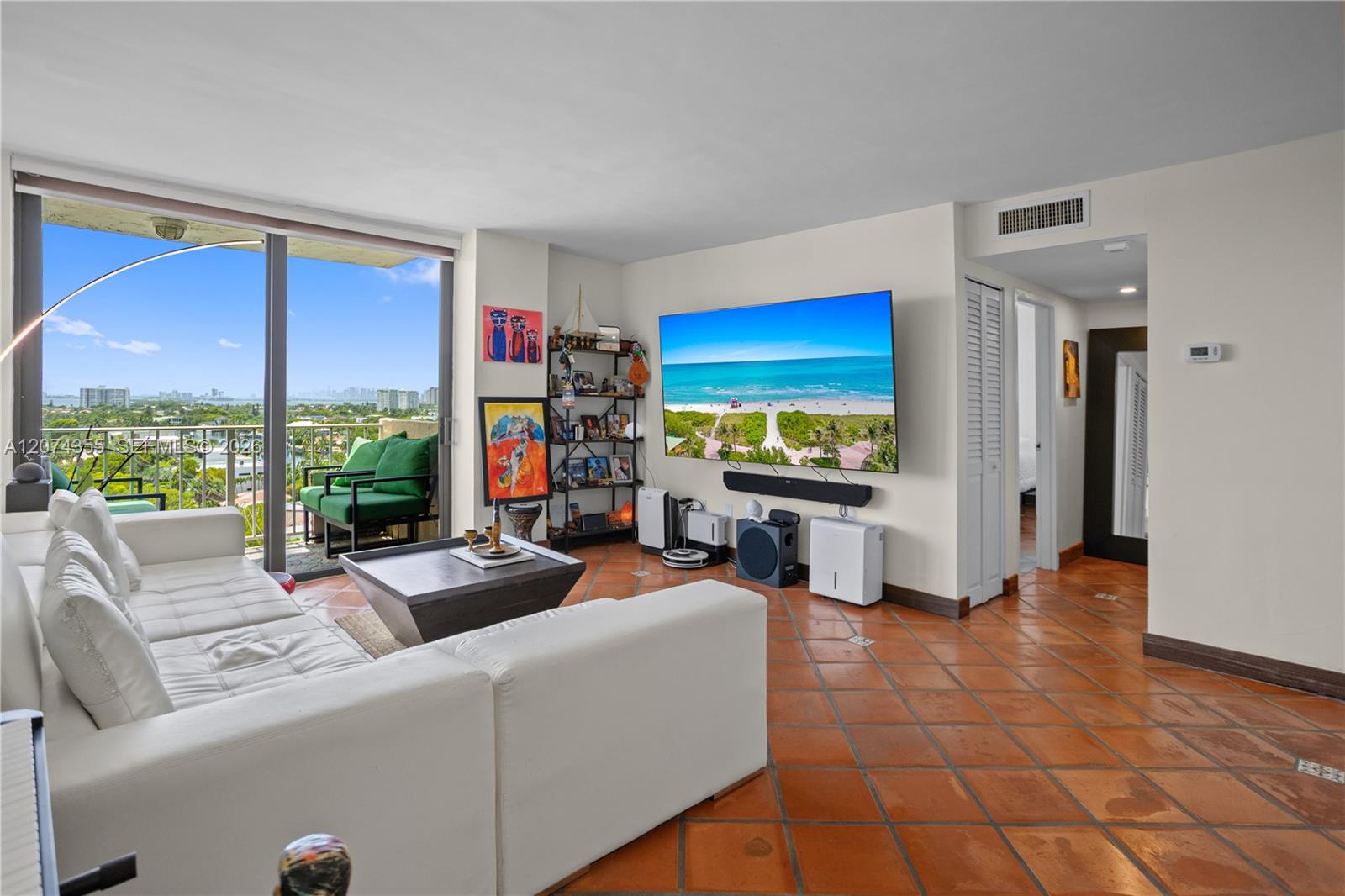 1204 2 / 2 904 sq. ft. $ 2026-08-19 0 foto