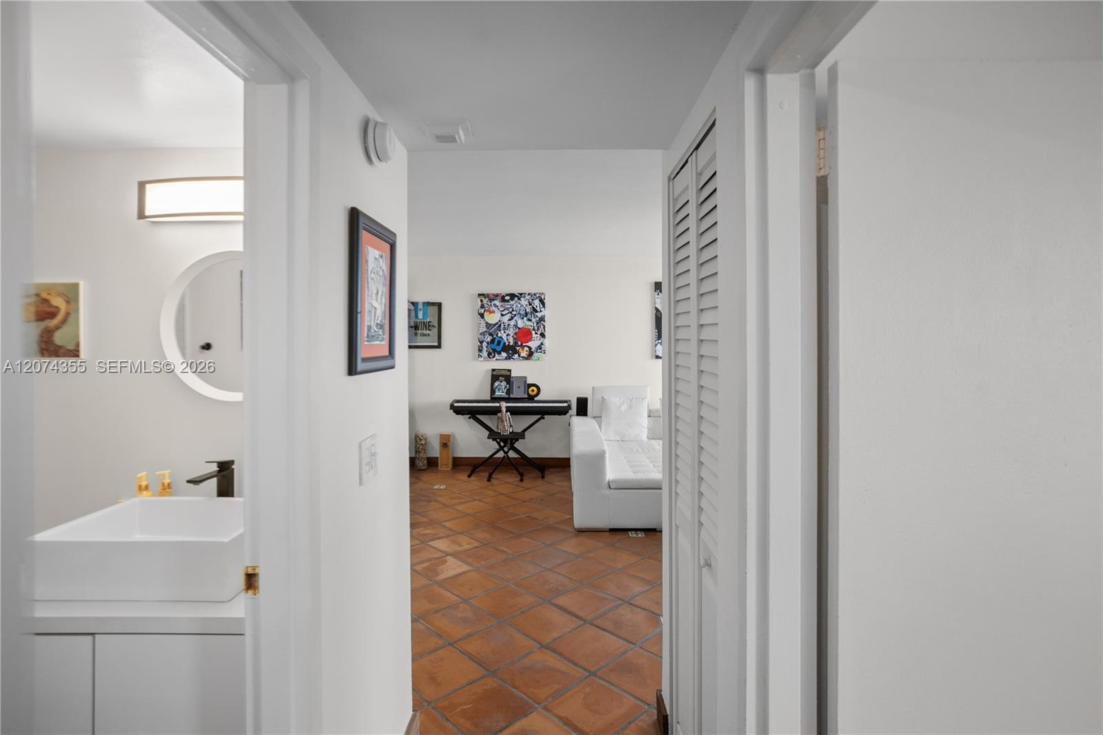 1204 2 / 2 904 sq. ft. $ 2026-08-19 0 foto
