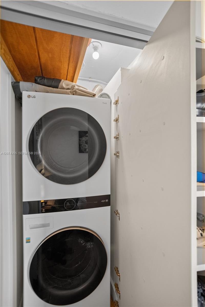 1204 2 / 2 904 sq. ft. $ 2026-08-19 0 foto