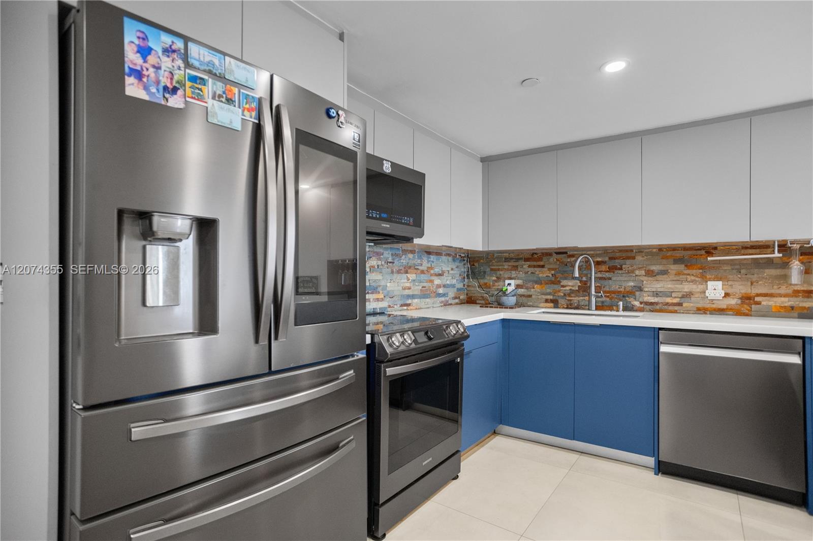 1204 2 / 2 904 sq. ft. $ 2026-08-19 0 foto