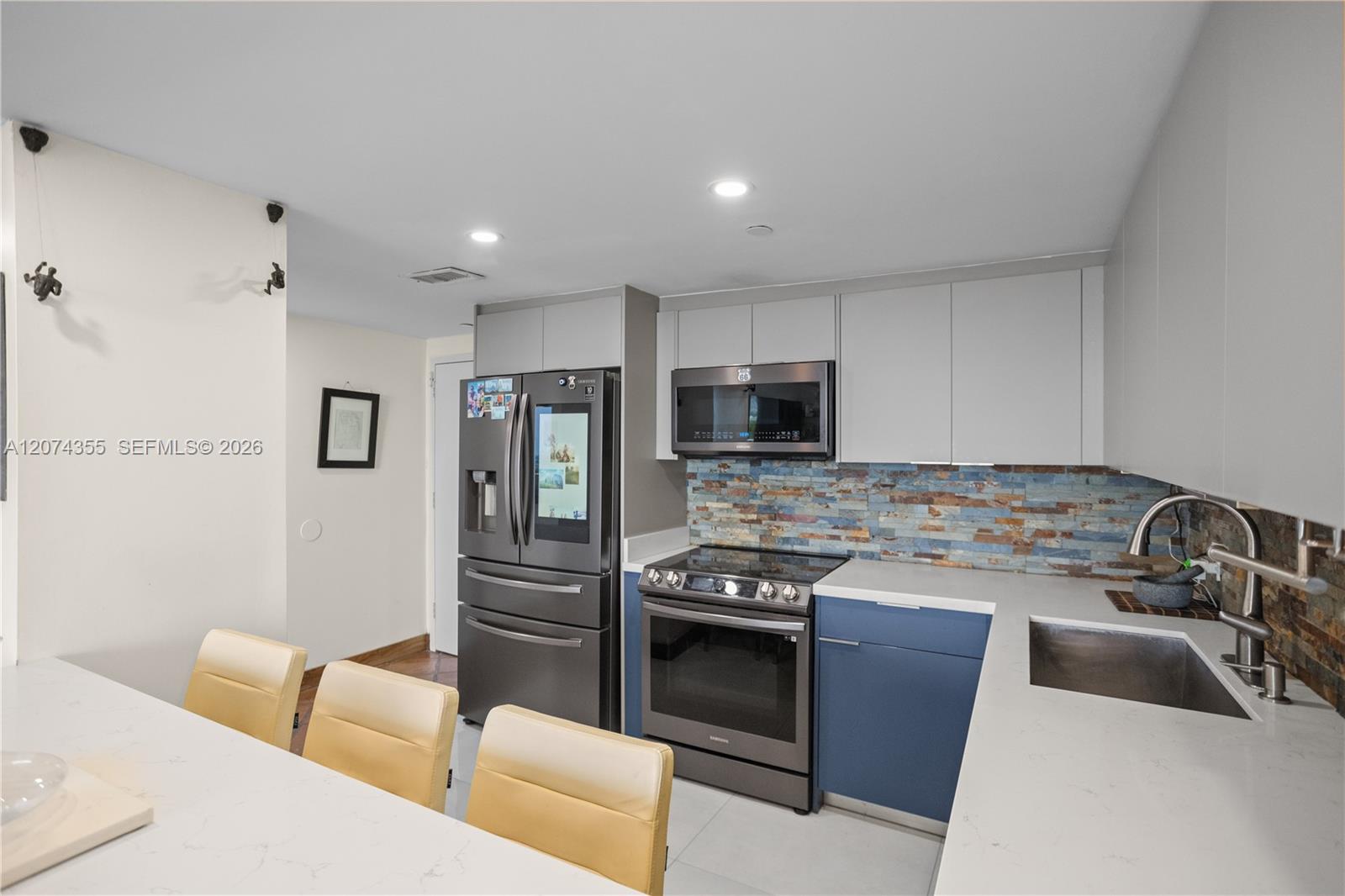 1204 2 / 2 904 sq. ft. $ 2026-08-19 0 foto