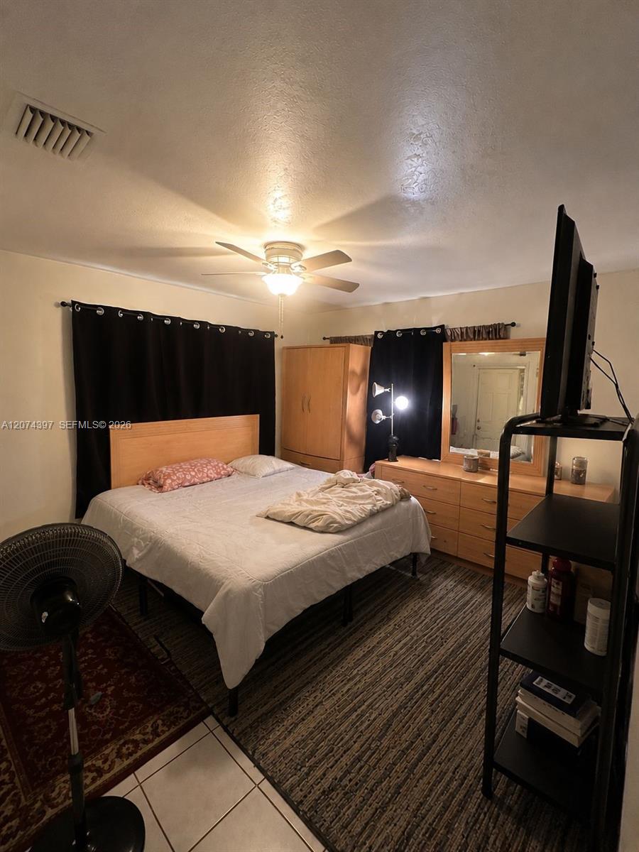 Ver detalles / 1627 sq. ft. $ 2026-08-19 0 foto