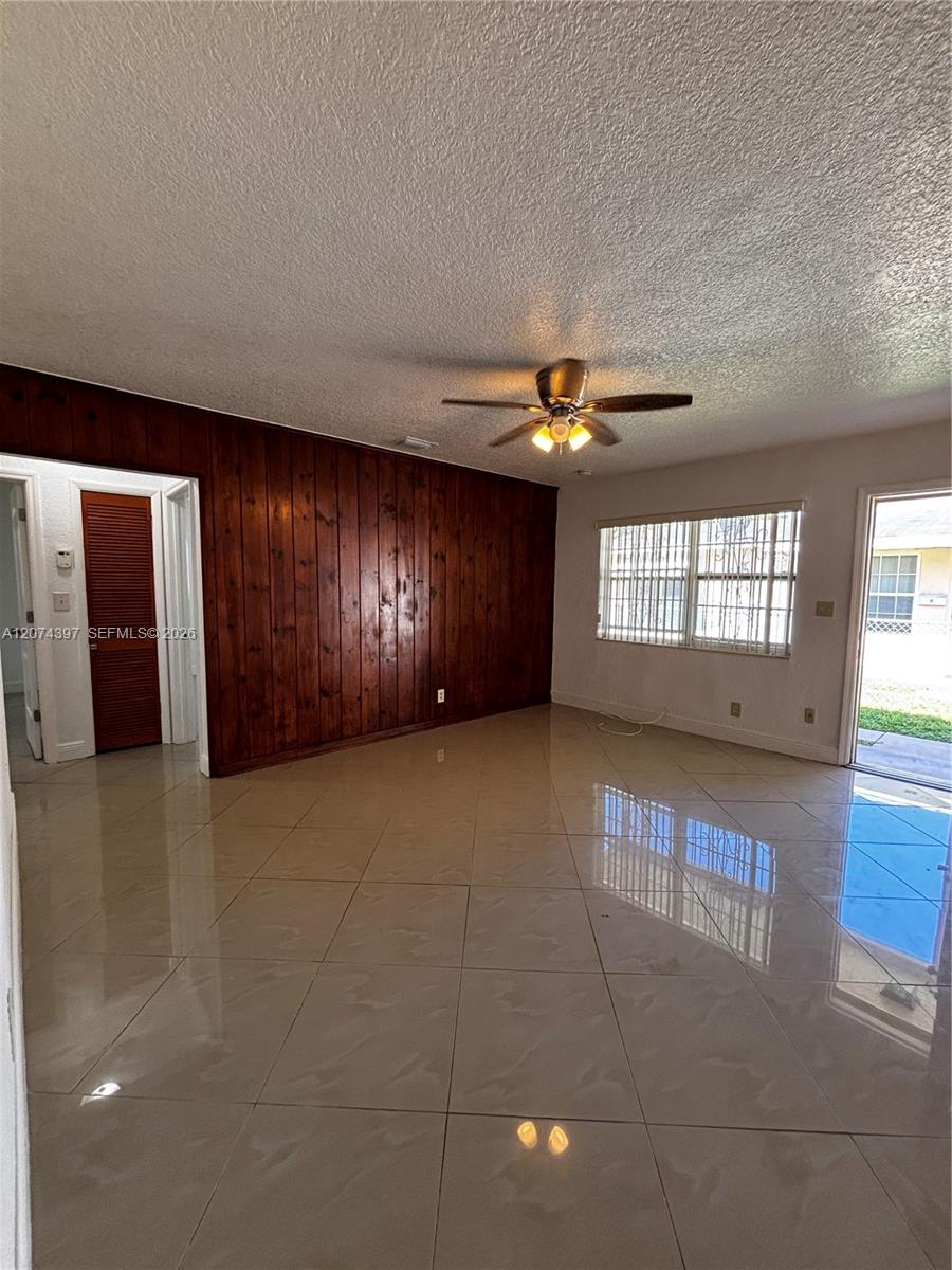 Ver detalles / 1627 sq. ft. $ 2026-08-19 0 foto