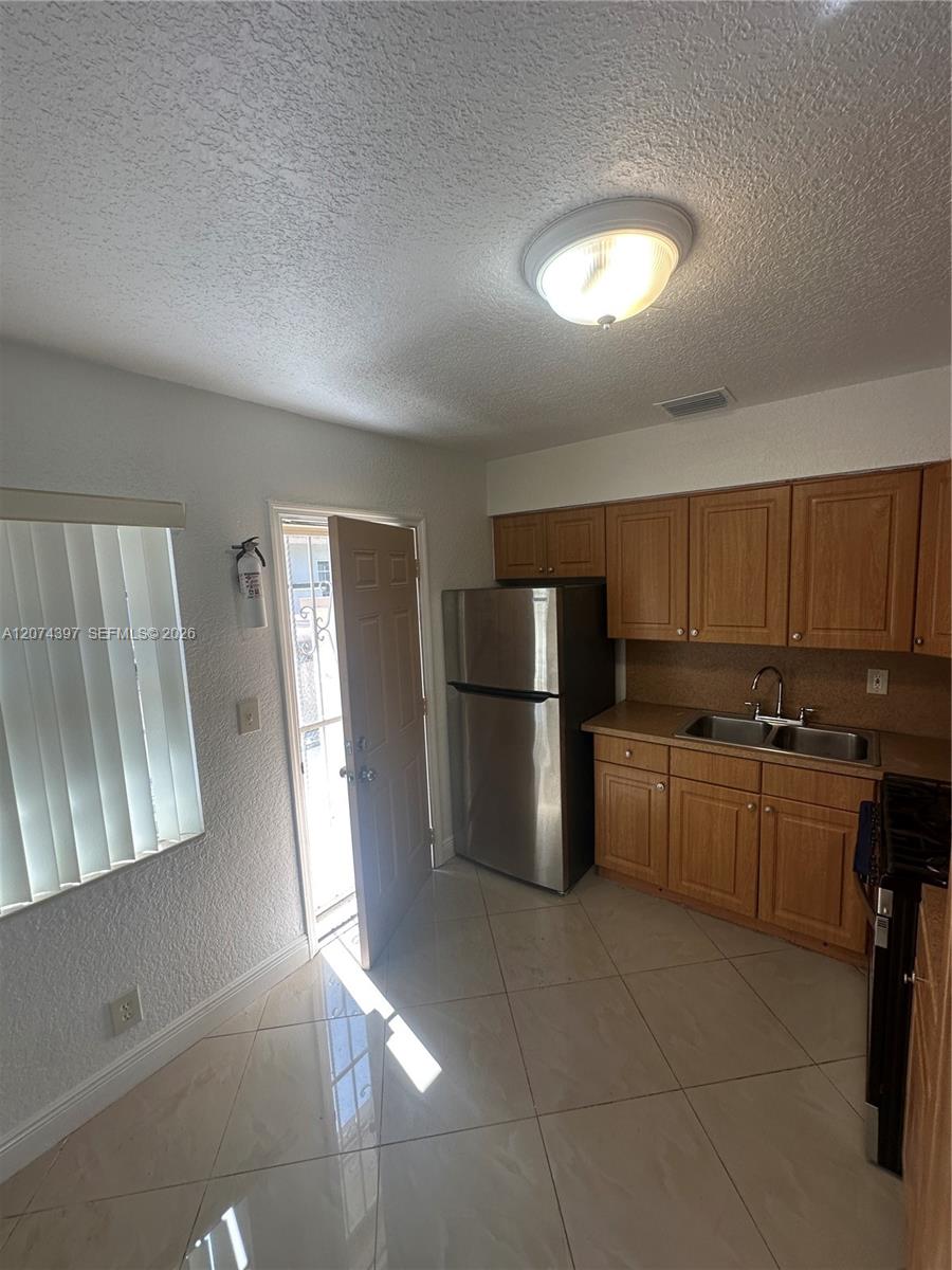 Ver detalles / 1627 sq. ft. $ 2026-08-19 0 foto