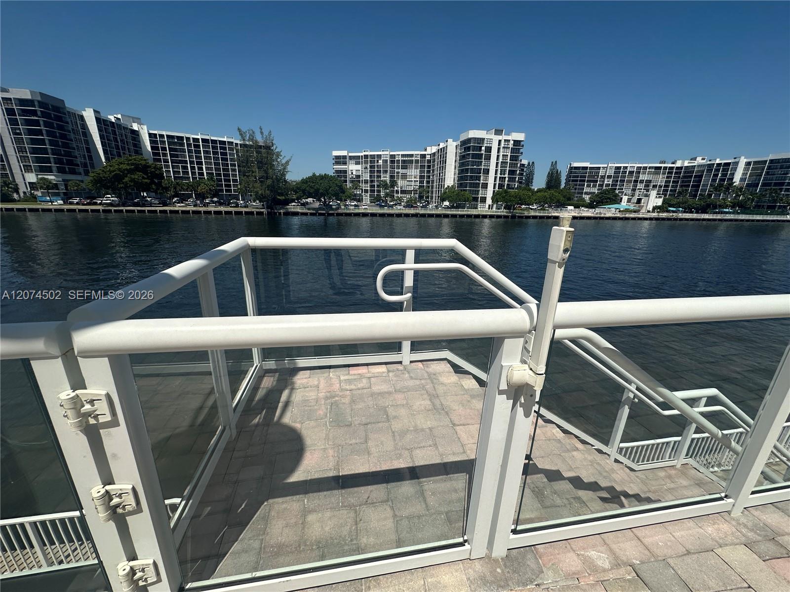 Photo of 3000 Ocean Dr #922, Hollywood, Florida, 33019 - POOL DECK GATE