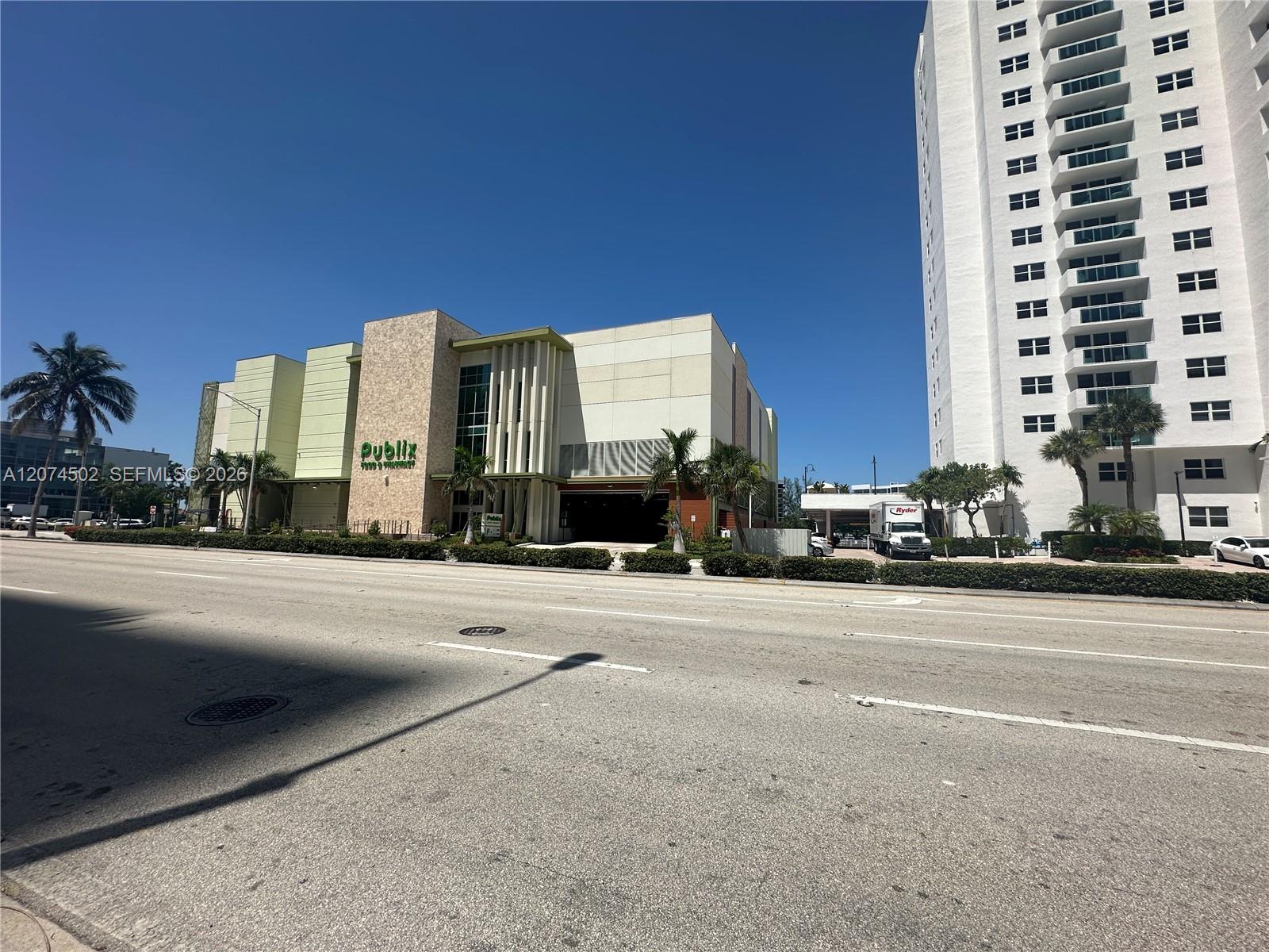Photo of 3000 Ocean Dr #922, Hollywood, Florida, 33019 - THE RESIDENCES & PUBLIX