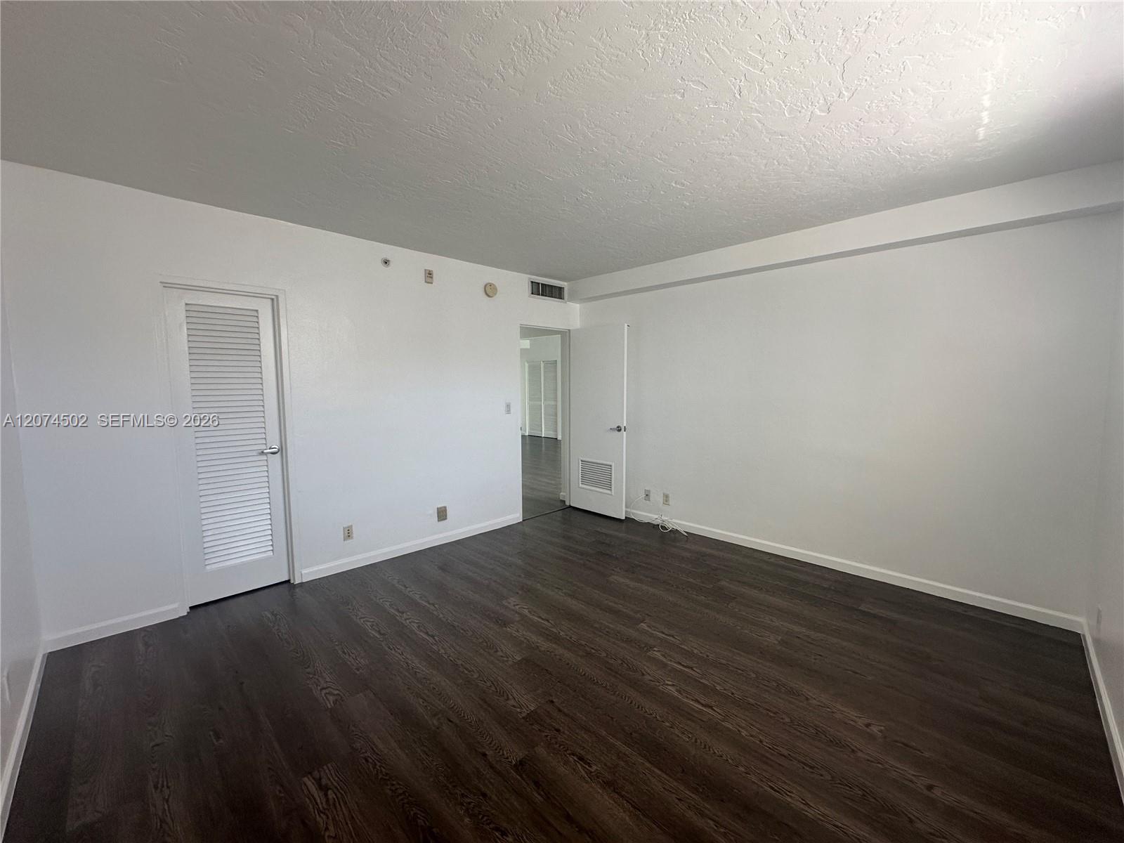 Photo of 3000 Ocean Dr #922, Hollywood, Florida, 33019 -