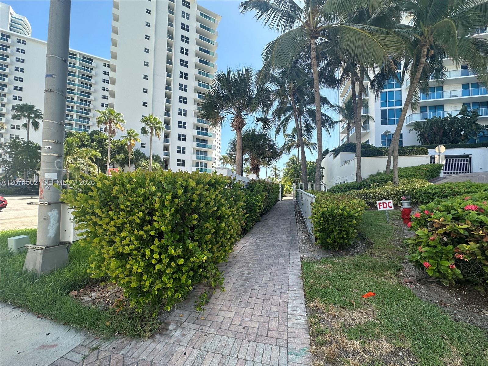 Photo of 3000 Ocean Dr #922, Hollywood, Florida, 33019 - WALKWAY ENTRANCE TO BEACH