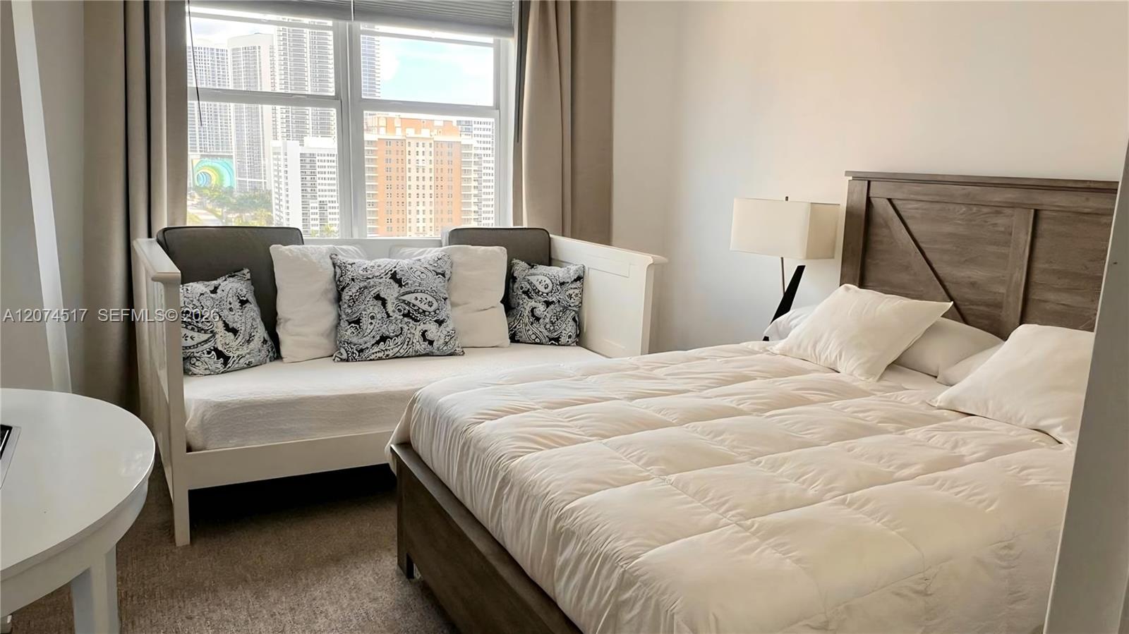 See details 17P 2 / 2 1380 sq. ft. $ 2026-08-20 0 Photo