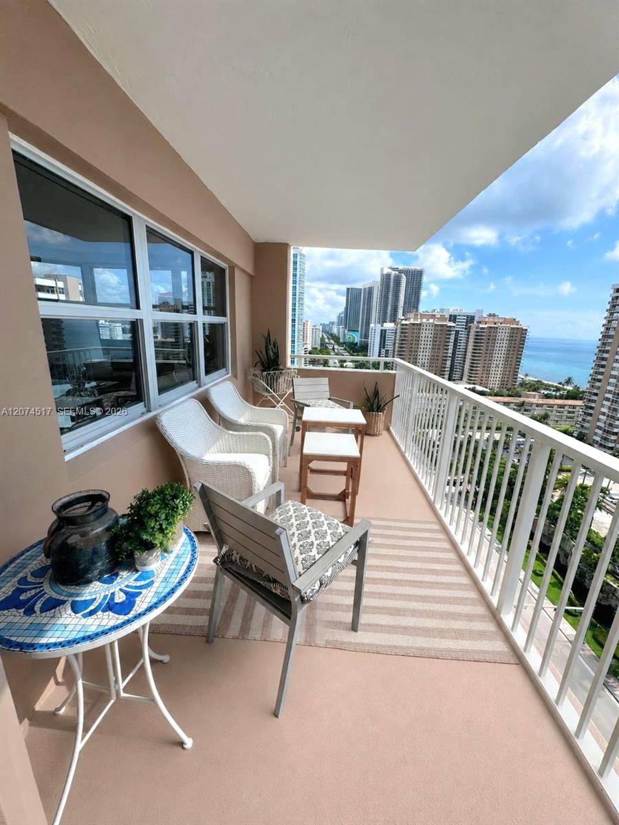 See details 17P 2 / 2 1380 sq. ft. $ 2026-08-20 0 Photo