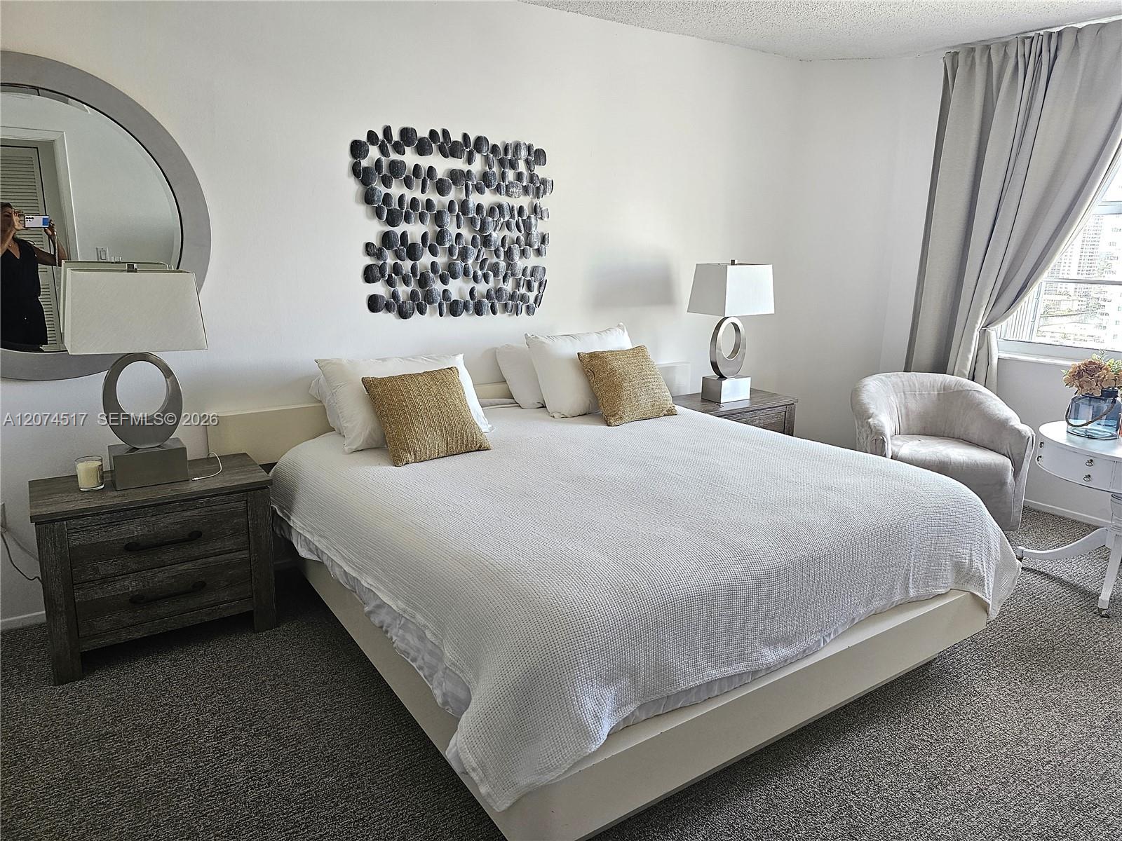 See details 17P 2 / 2 1380 sq. ft. $ 2026-08-20 0 Photo