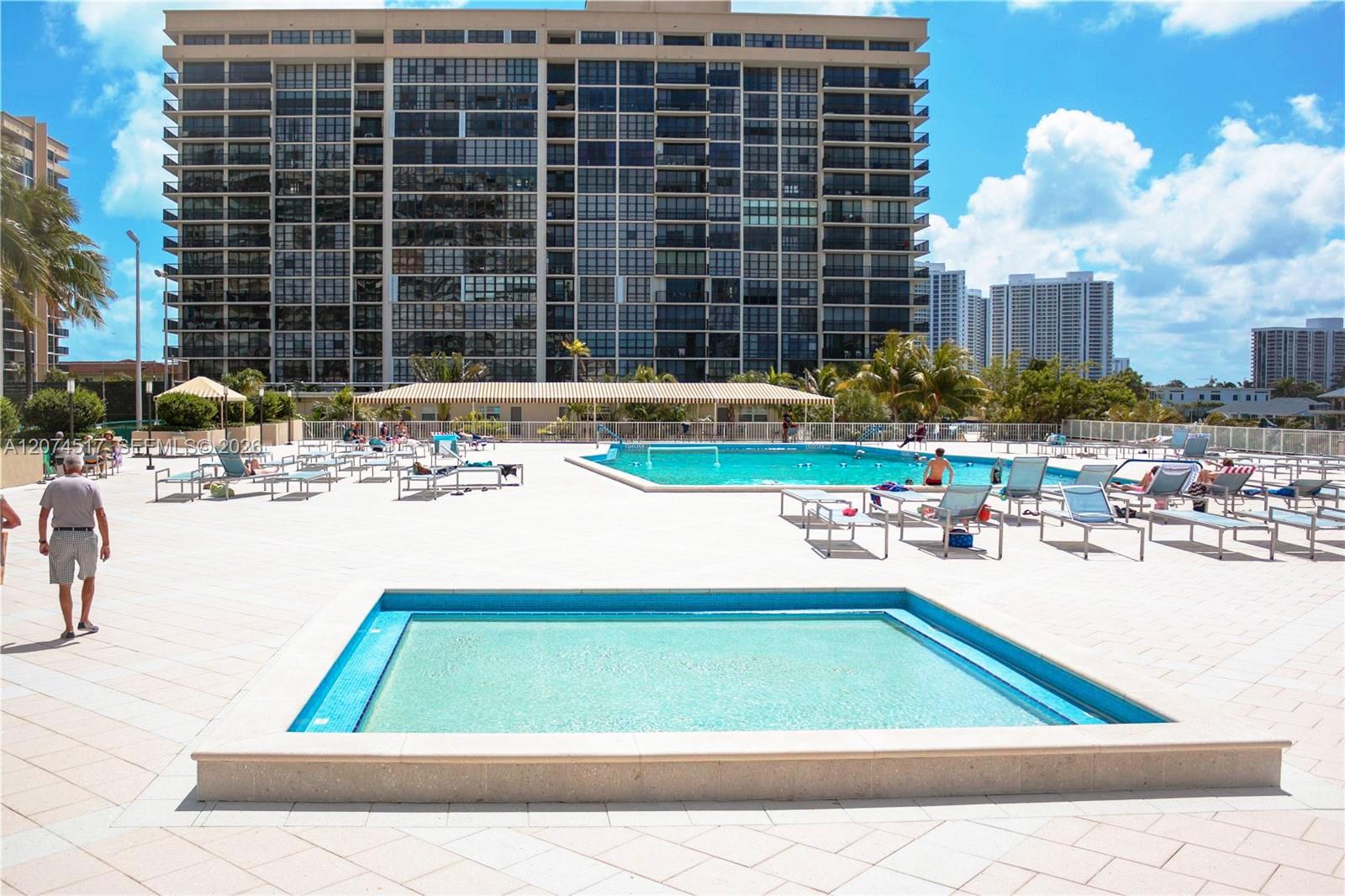 See details 17P 2 / 2 1380 sq. ft. $ 2026-08-20 0 Photo