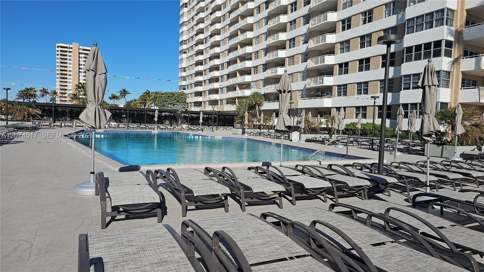 See details 17P 2 / 2 1380 sq. ft. $ 2026-08-20 0 Photo
