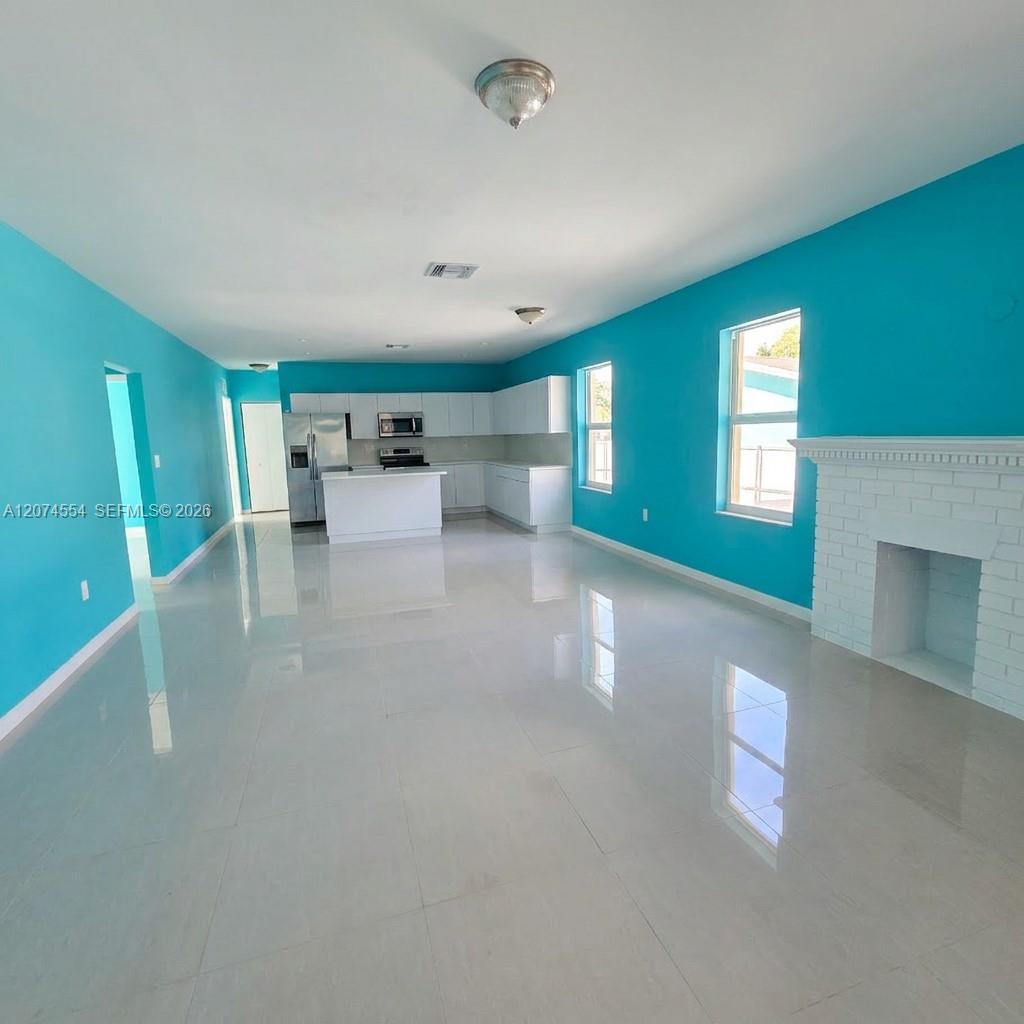 Ver detalles / 3177 sq. ft. $ 2026-08-20 0 foto