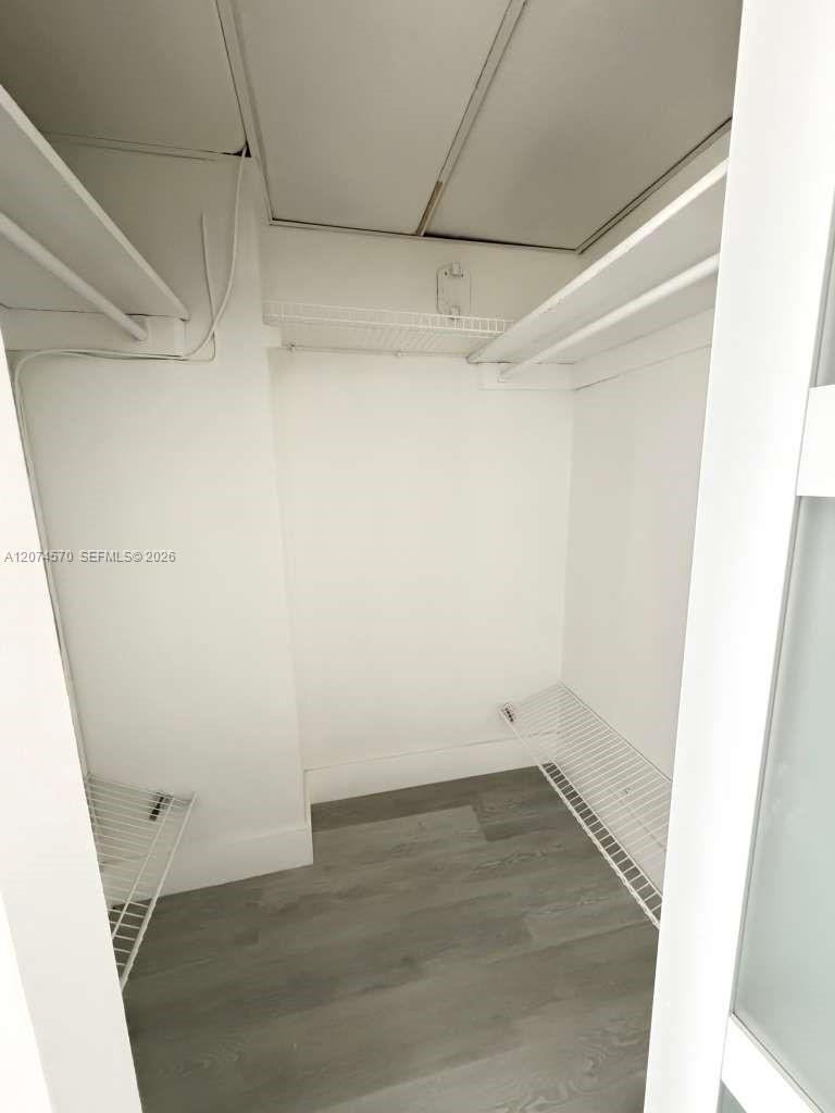 1231 2 / 2 1350 sq. ft. $ 2026-08-20 0 Photo
