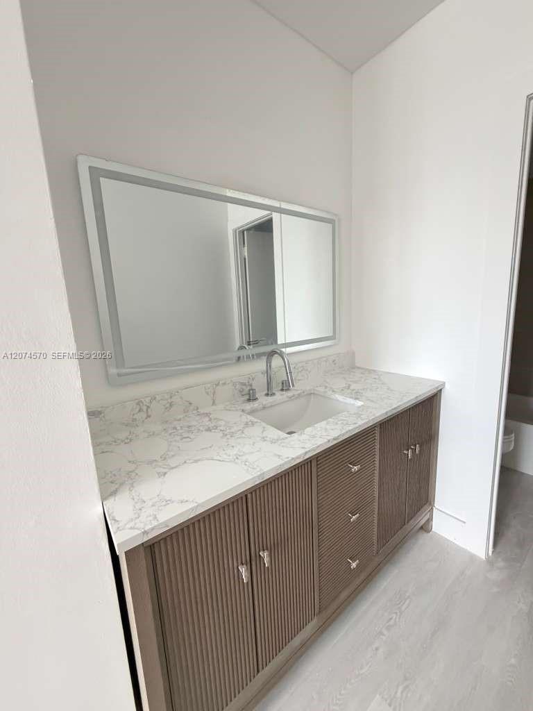 1231 2 / 2 1350 sq. ft. $ 2026-08-20 0 Photo