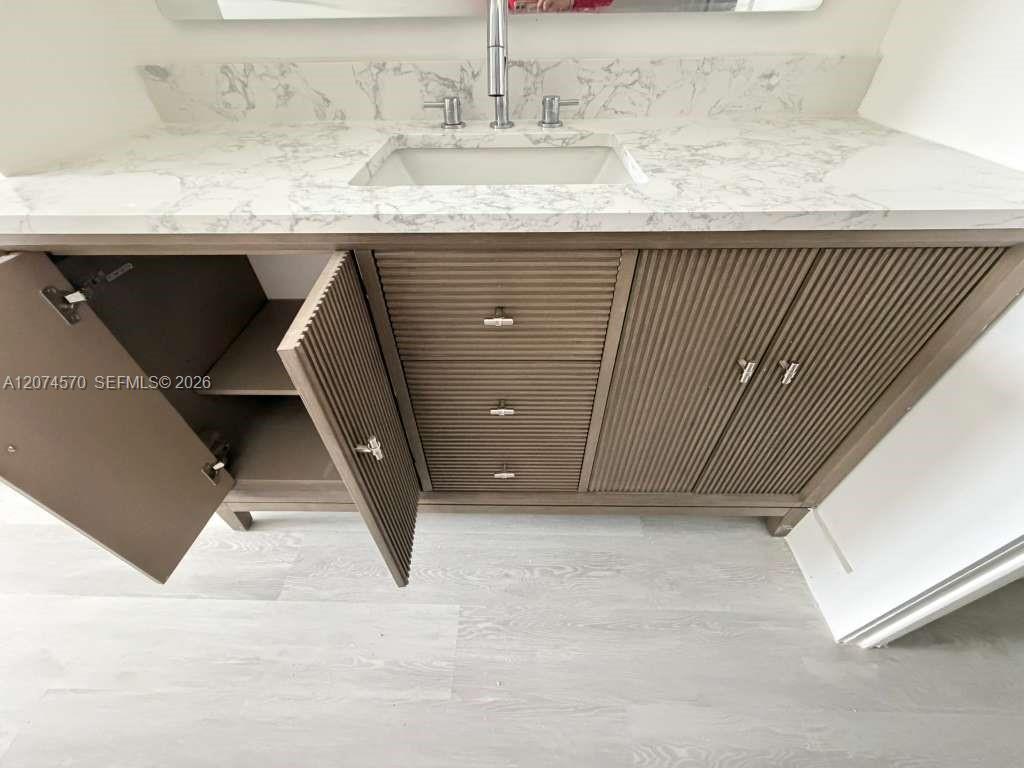 1231 2 / 2 1350 sq. ft. $ 2026-08-20 0 Photo