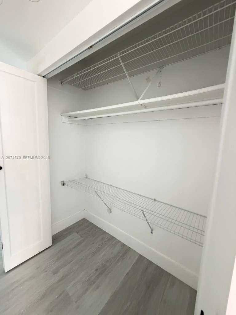 1231 2 / 2 1350 sq. ft. $ 2026-08-20 0 Photo