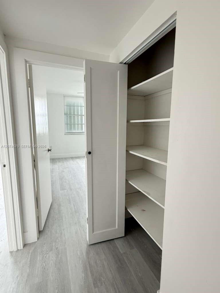 1231 2 / 2 1350 sq. ft. $ 2026-08-20 0 Photo