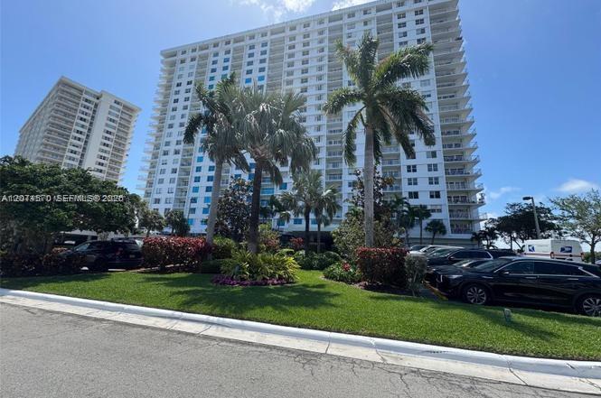 1231 2 / 2 1350 sq. ft. $ 2026-08-20 0 Photo